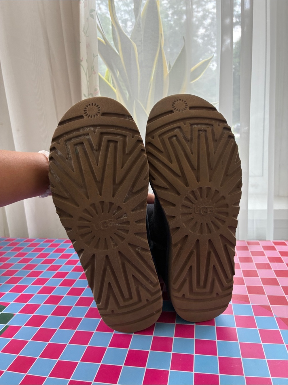 Women's Classic Short Winter Boot - Picture 3 of 7
